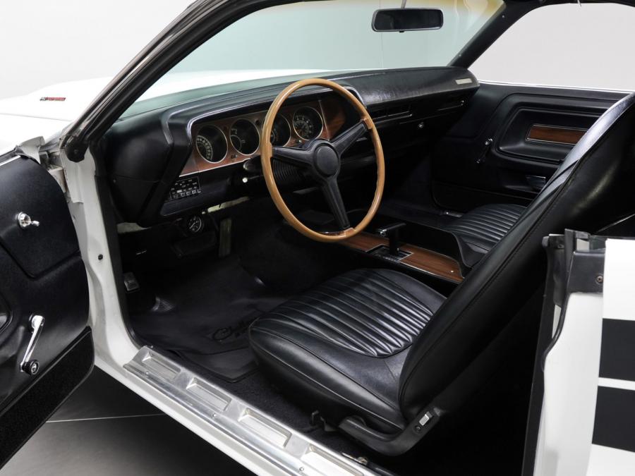  Dodge Challenger R/T 1971 года  (фото 12 из 15)